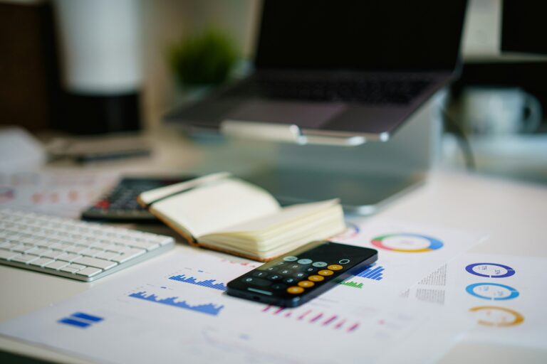 Dans une transaction immobilière, qui paie quoi ?